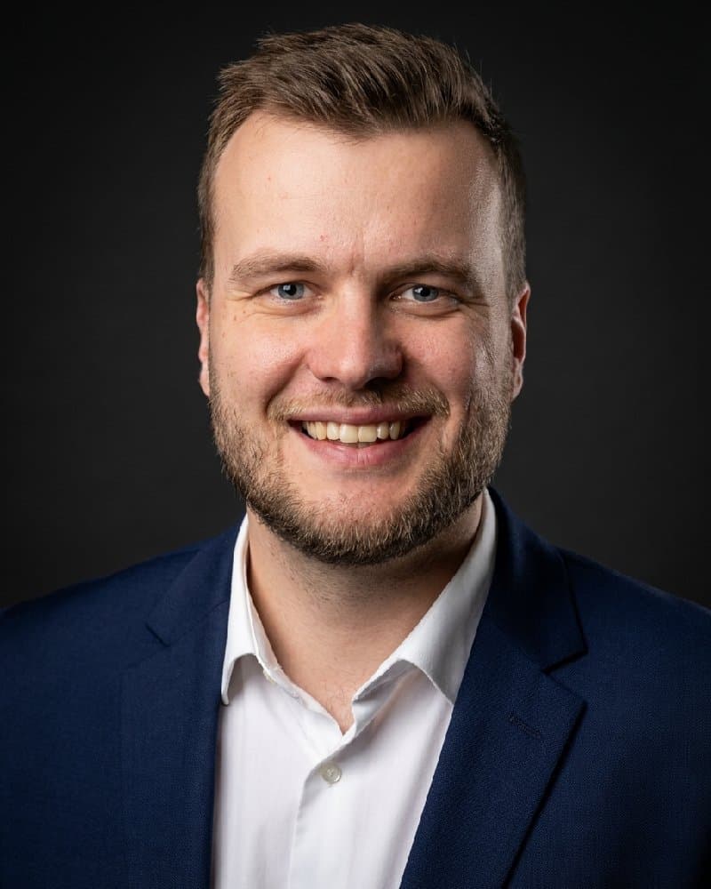 After — AI-generated professional LinkedIn headshot